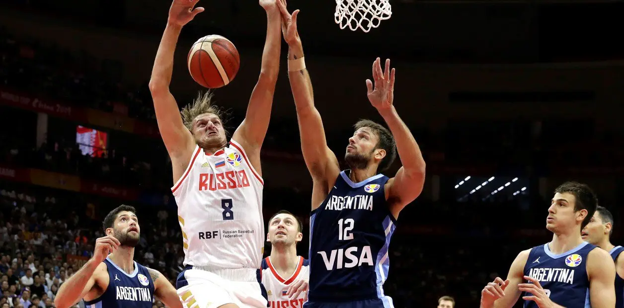 Argentina superó a Rusia y terminó primero en el grupo
