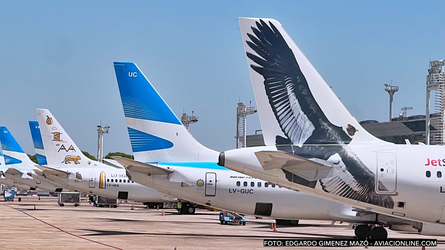 Airlines in Argentina Commit to Fixed Pricing Increase Amid Inflation Crisis