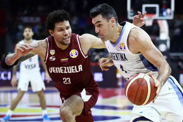 Argentina volvió a ganar y se aseguró el pasaje a cuartos