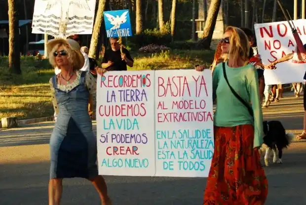 Vecinos de La Paloma comenzaron con las manifestaciones contra Botnia UPM
