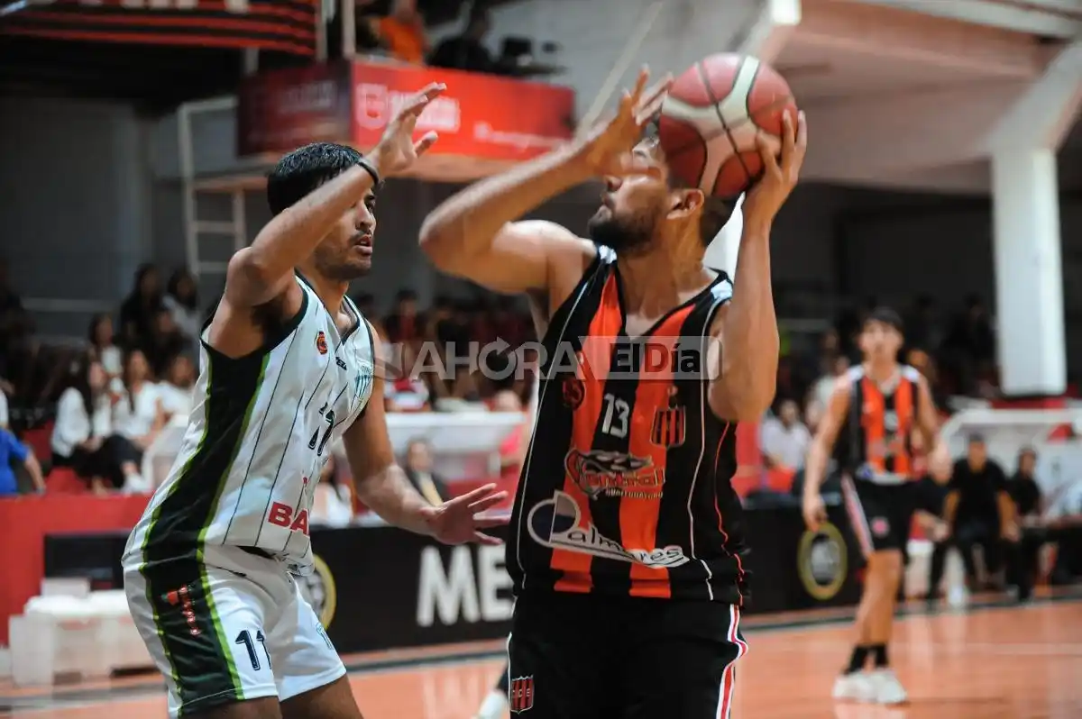 El formoseño Benítez Gavilán otra vez determinante en Central con 16 tantos y 10 rebotes (Crédito: MR Fotografía).