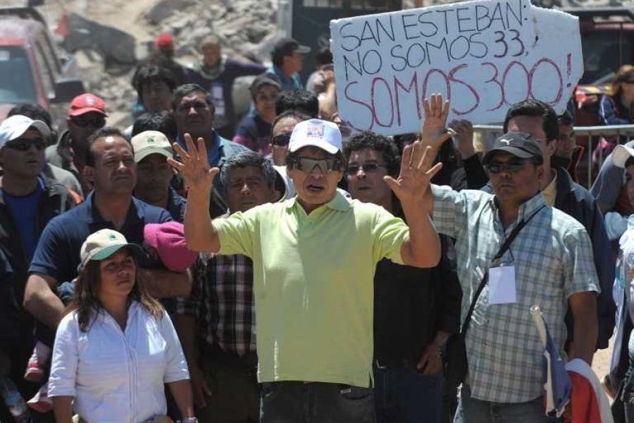 Indemnizarán a 31 de los 33 mineros chilenos atrapados en la mina de San José