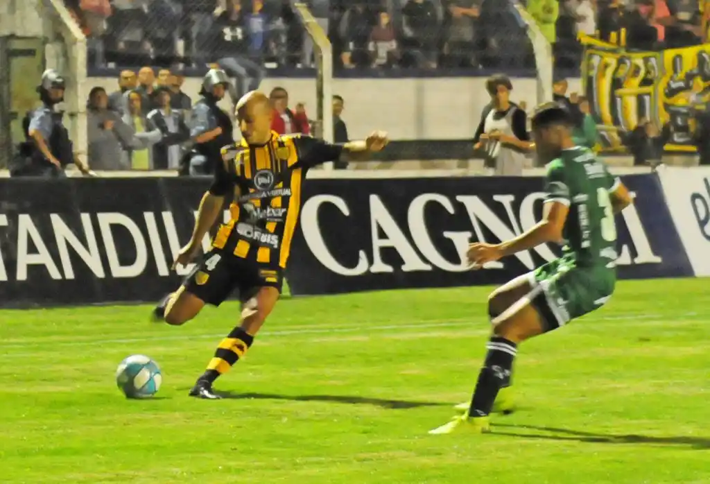 Mariano González dirigirá Santamarina-Chacarita