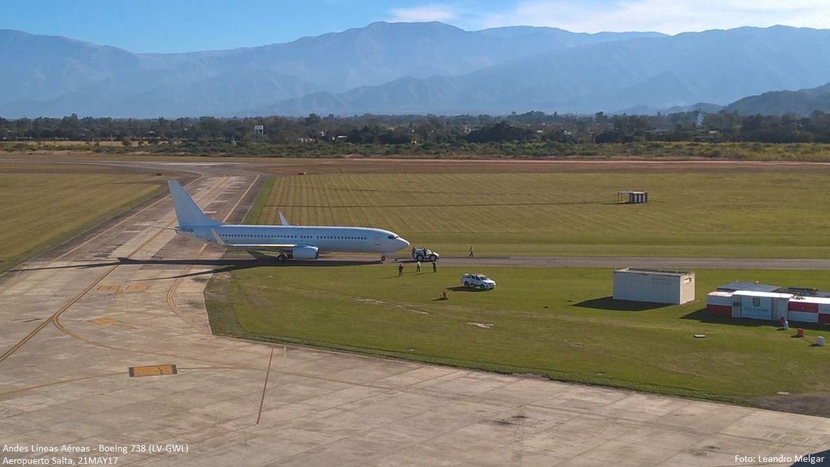 Andes recibió su primer Boeing 737-800 (LV-GWL)