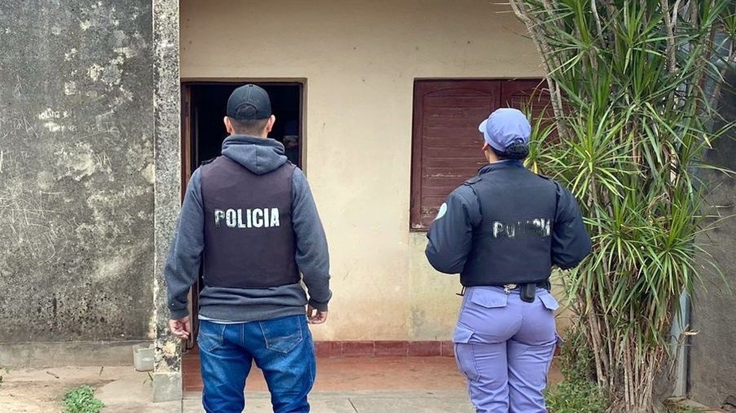 Arrestaron a un “dealer” y anularon otro centro de distribución de drogas