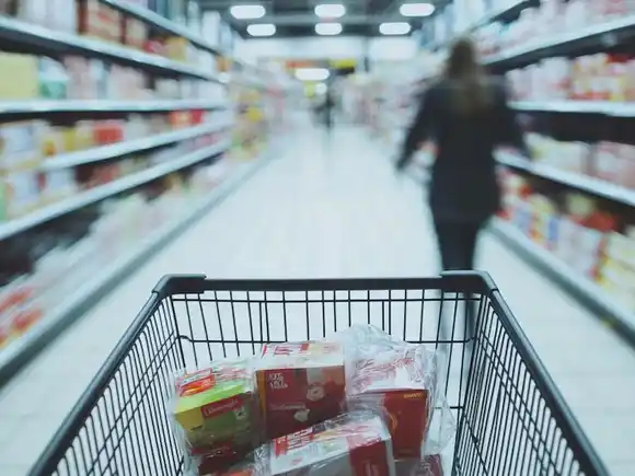 El consumo masivo cayó después de mantener tres meses en alza