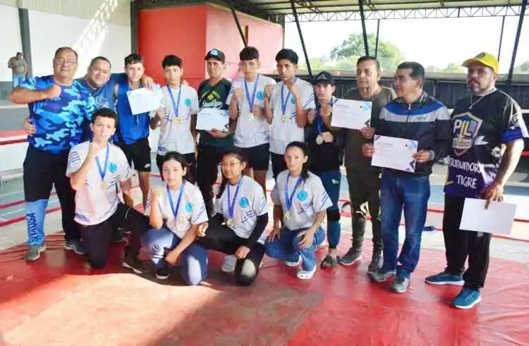 La FFB conmemoró el día
del boxeador argentino