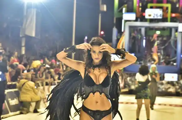 La tercera noche del Carnaval tiene un 60% de reservas VIP