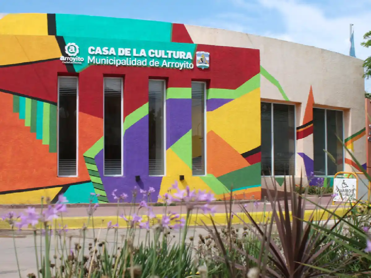 Robaron en edificio de la Casa de la Cultura de Arroyito
