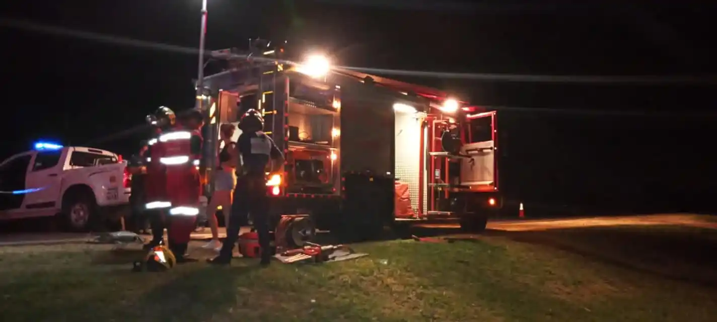 Tremendo accidente: un joven de 24 años falleció tras chocar contra un motorhome