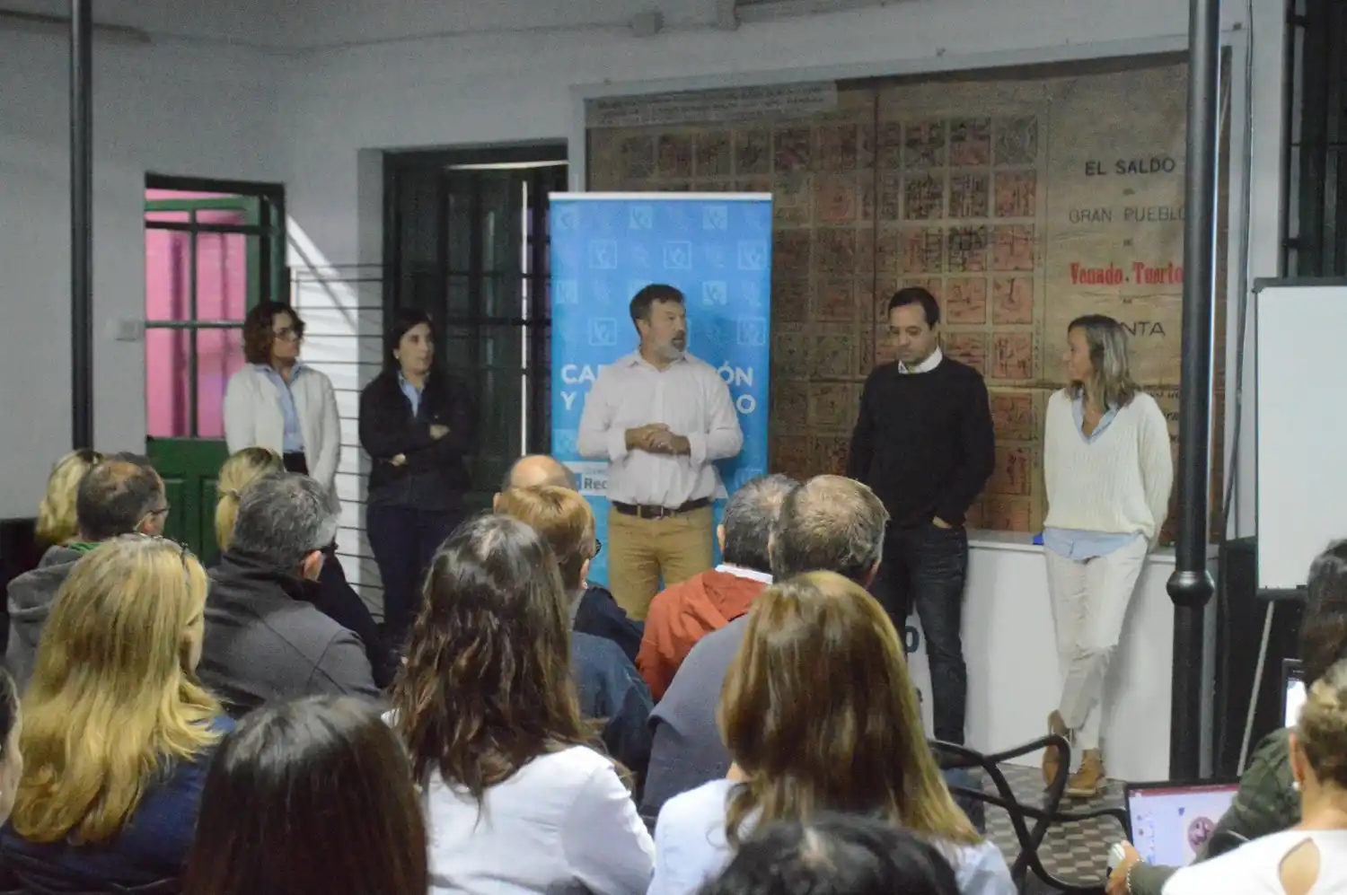 La capacitación se lleva adelante en el Museo Cayetano Silva.