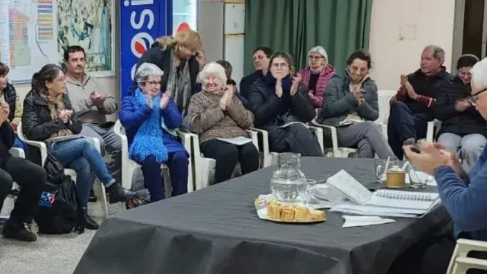Monseñor Gustavo Zurbriggen visita la comunidad de Nuestra Señora del Carmen