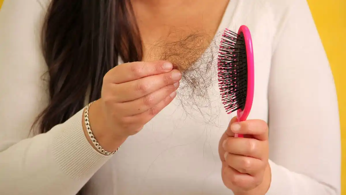 Truco para lavar los cepillos, según una farmacéutica (Video)