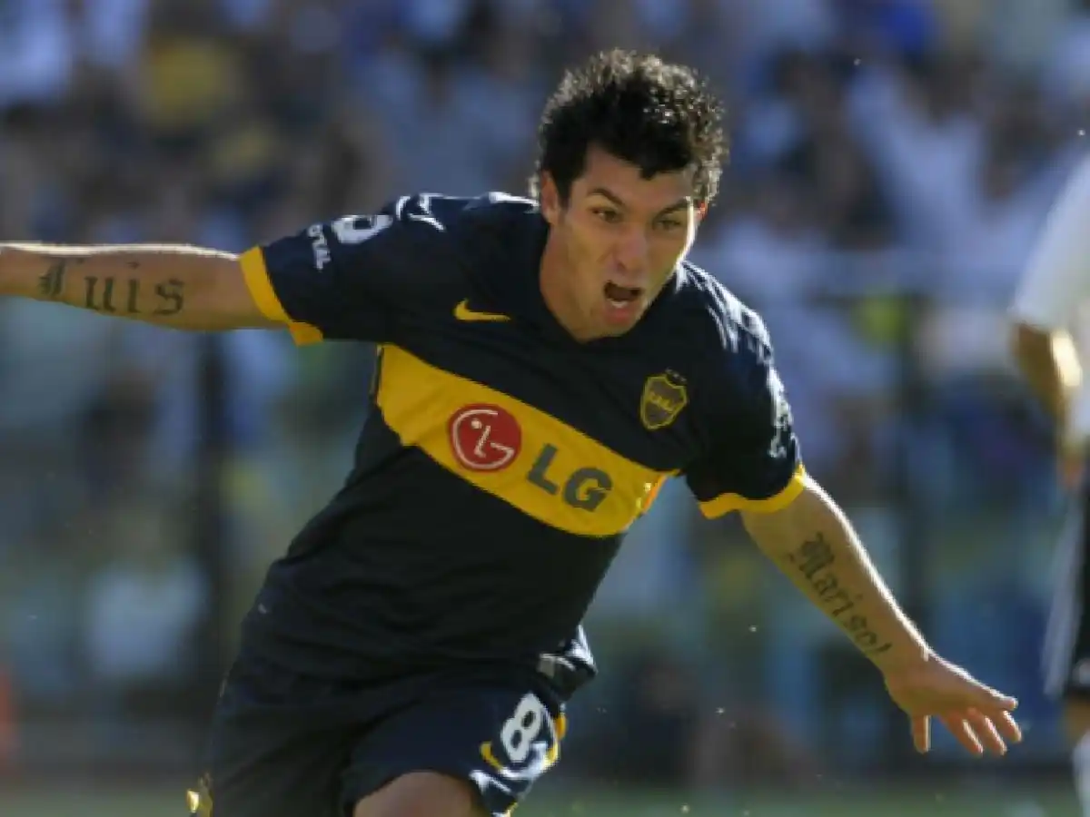 La gloriosa tarde de Medel en Boca   
