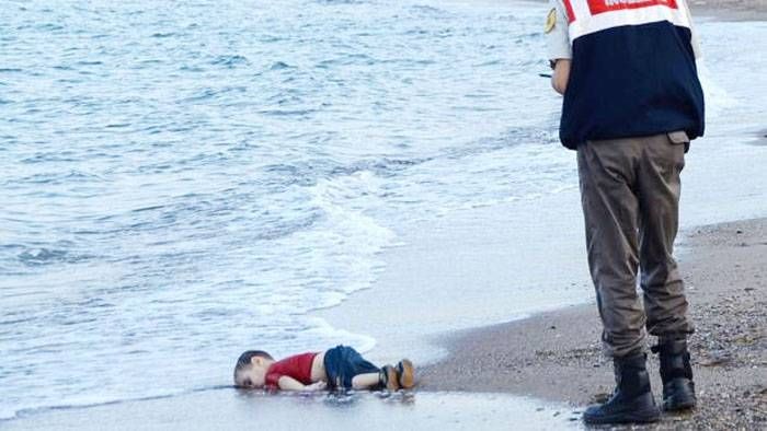 Condenan a 125 años de cárcel a los tres traficantes responsables de la muerte del niño Aylan Kurdi