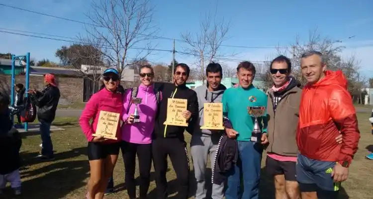 Nutrida delegación local en la Carrera de Fito en Arrecifes