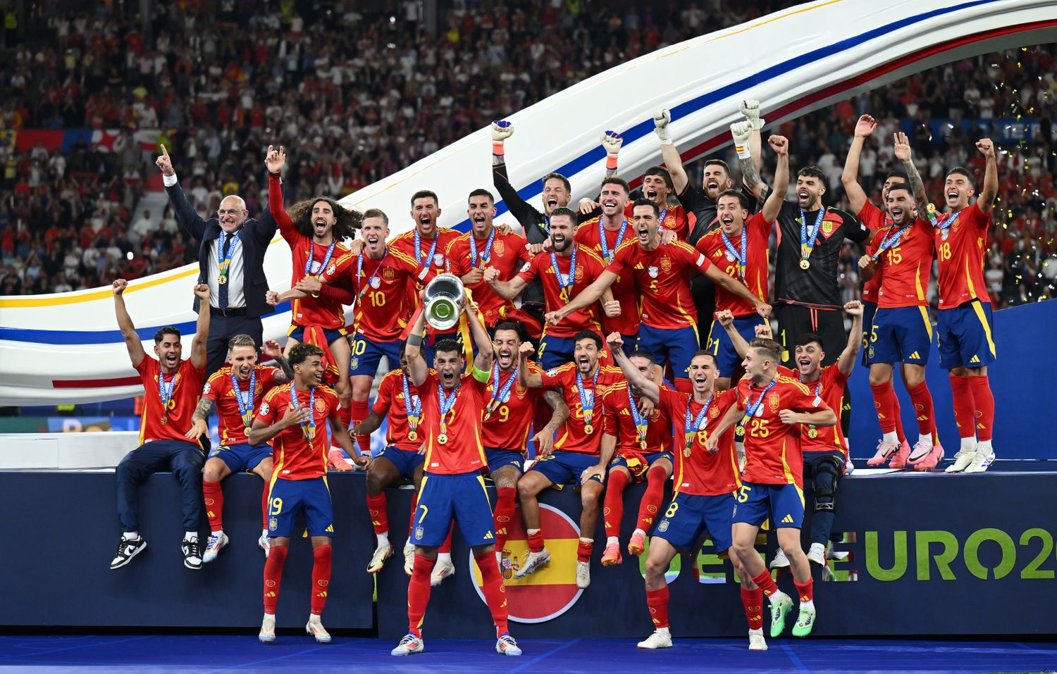 España desniveló a Alemania (3) y es el más ganador de la Eurocopa con cuatro consagraciones