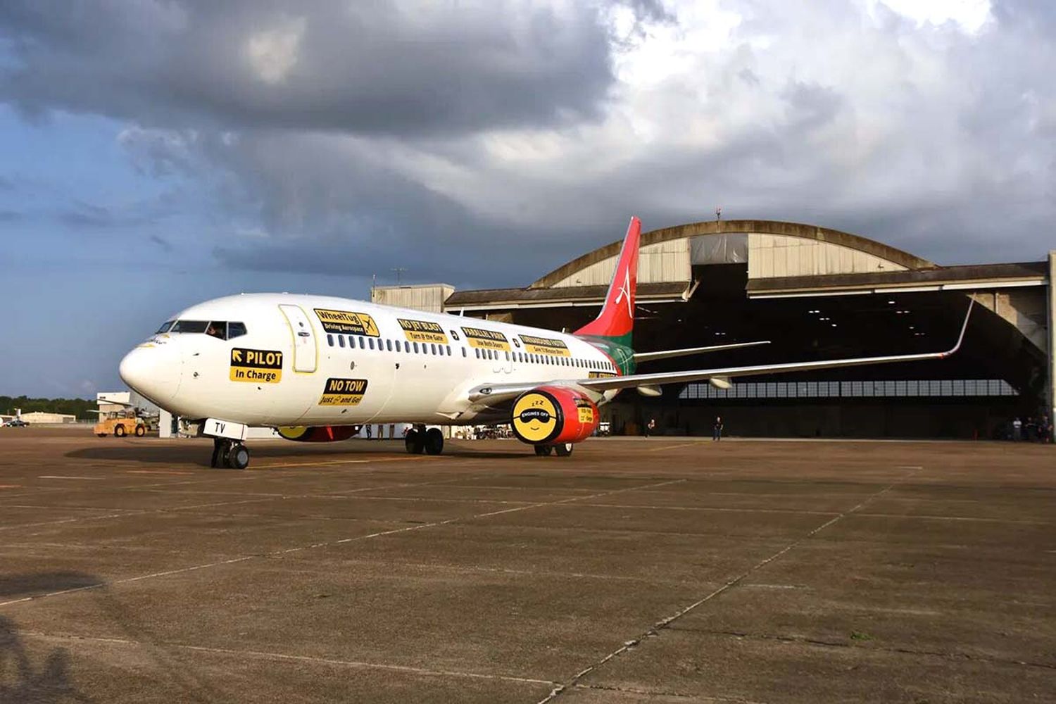 Fokker brindará mantenimiento a los Boeing 737 NG de AlbaStar