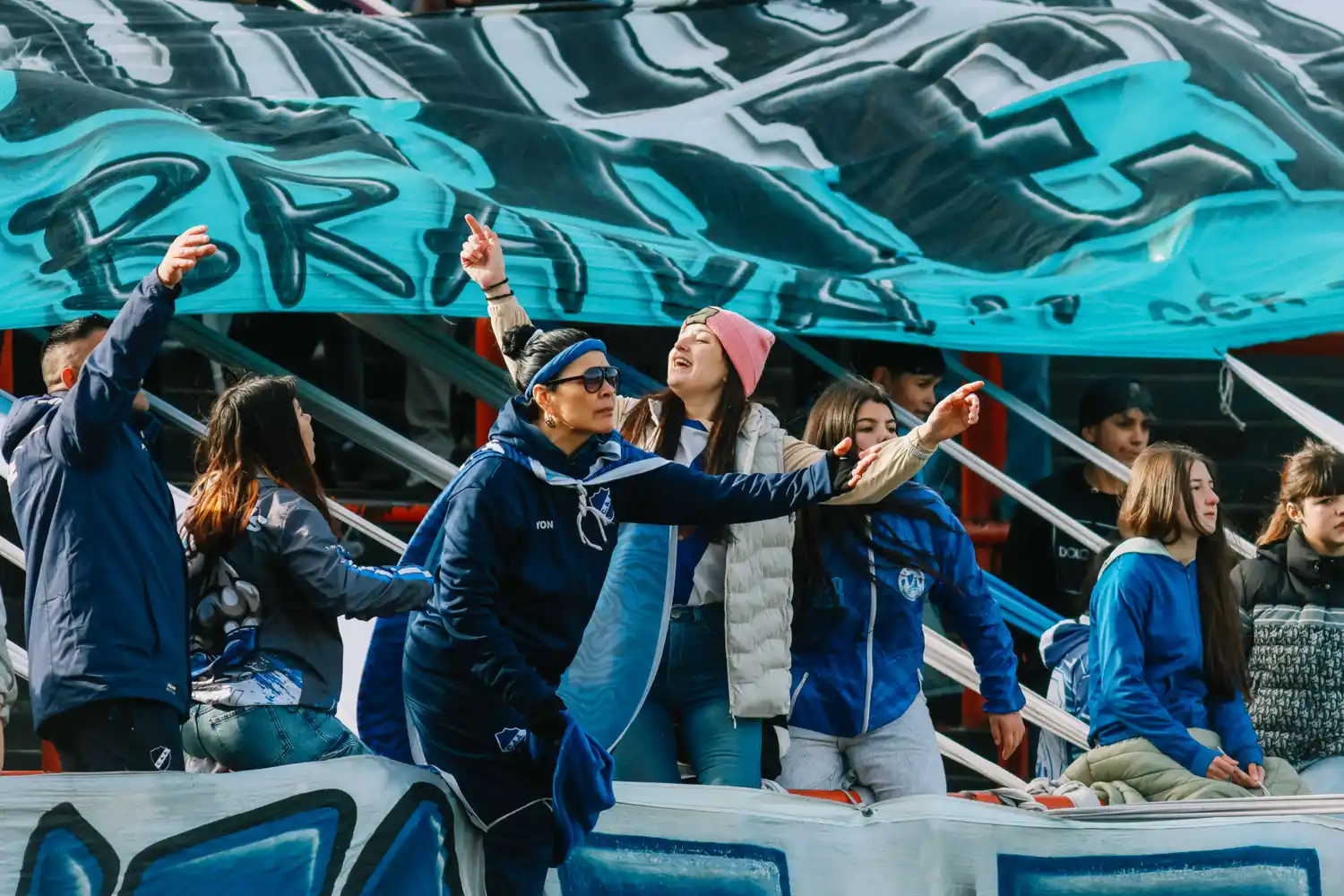 "Seis años después -del ascenso- damos un paso hacia atrás que no esperábamos”, entendieron.