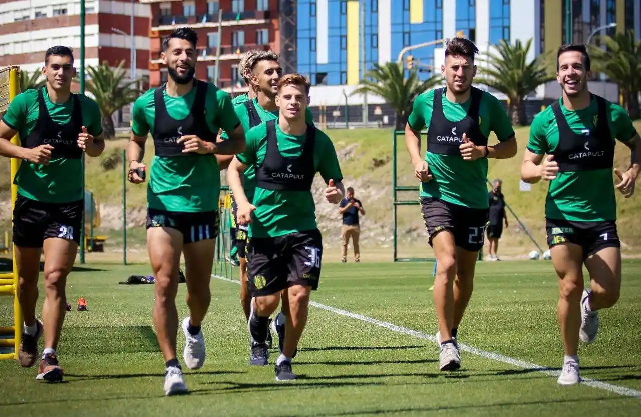 Aldosivi sumó otra baja y tiene convocatoria