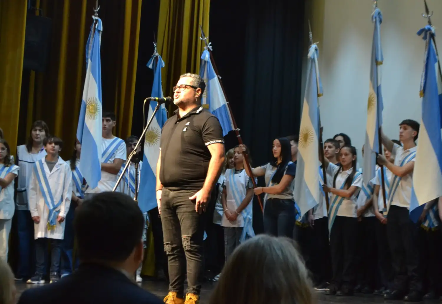 Adrián Rivero.