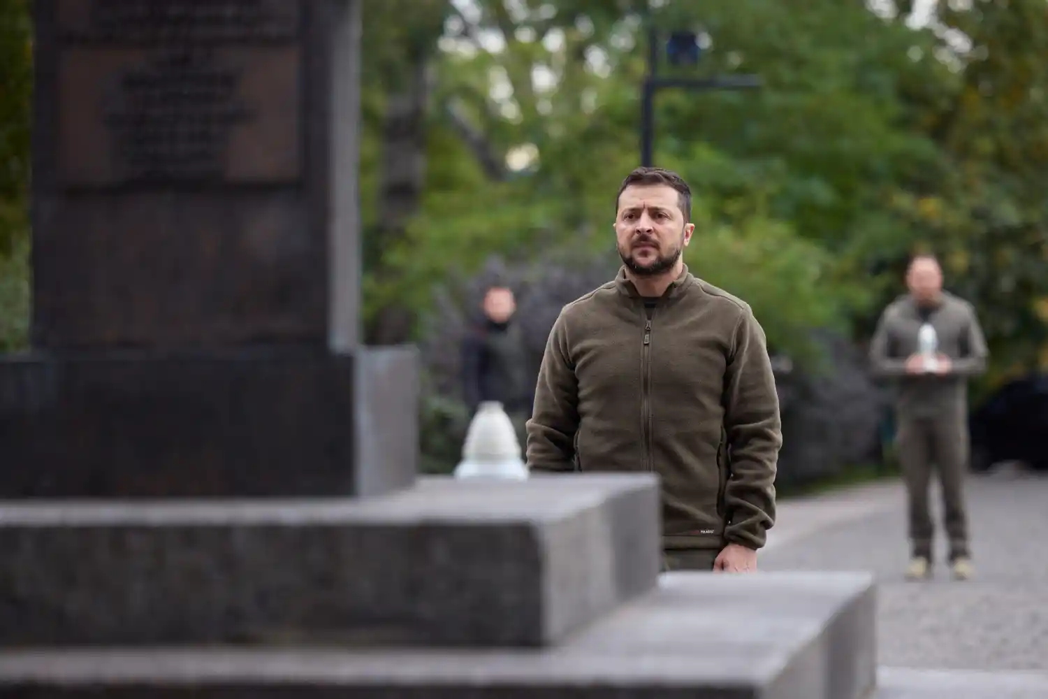 Volodymyr Zelenskiy participó en una ceremonia de conmemoración de las víctimas de Babyn Yar, una de las mayores masacres de judíos durante el Holocausto nazi.