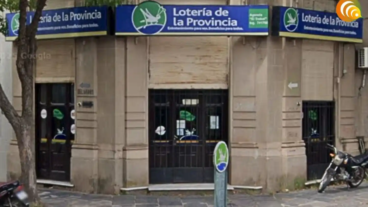 La agencia El Trébol está ubicada en Belgrano y Rivadavia.