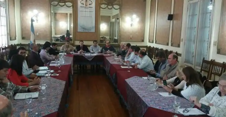 La Cámara Entrerriana de Turismo pedirá a legisladores que no voten el proyecto que cambia los feriados