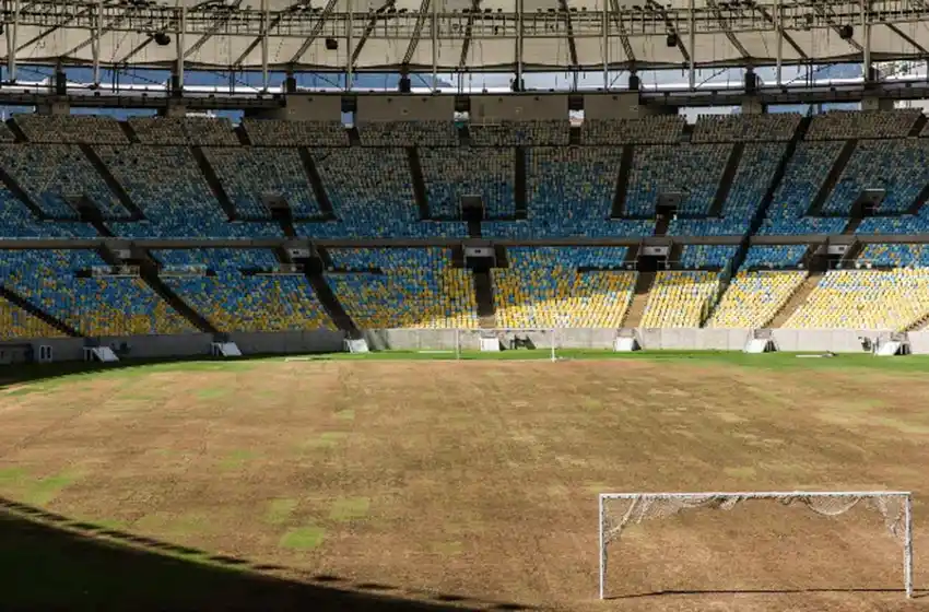 Brasil no podrá jugar más en el Maracaná por el mal estado del campo de juego