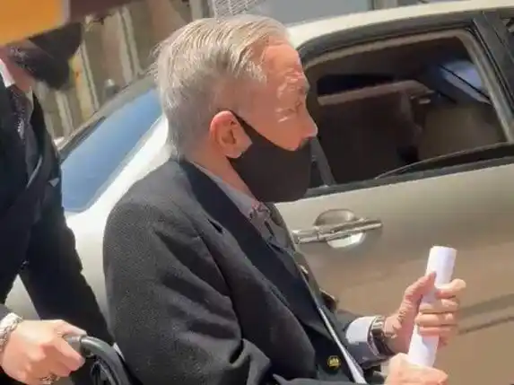 EN PLENA AUDIENCIA detienen a excuidadora de Gilberto Correa