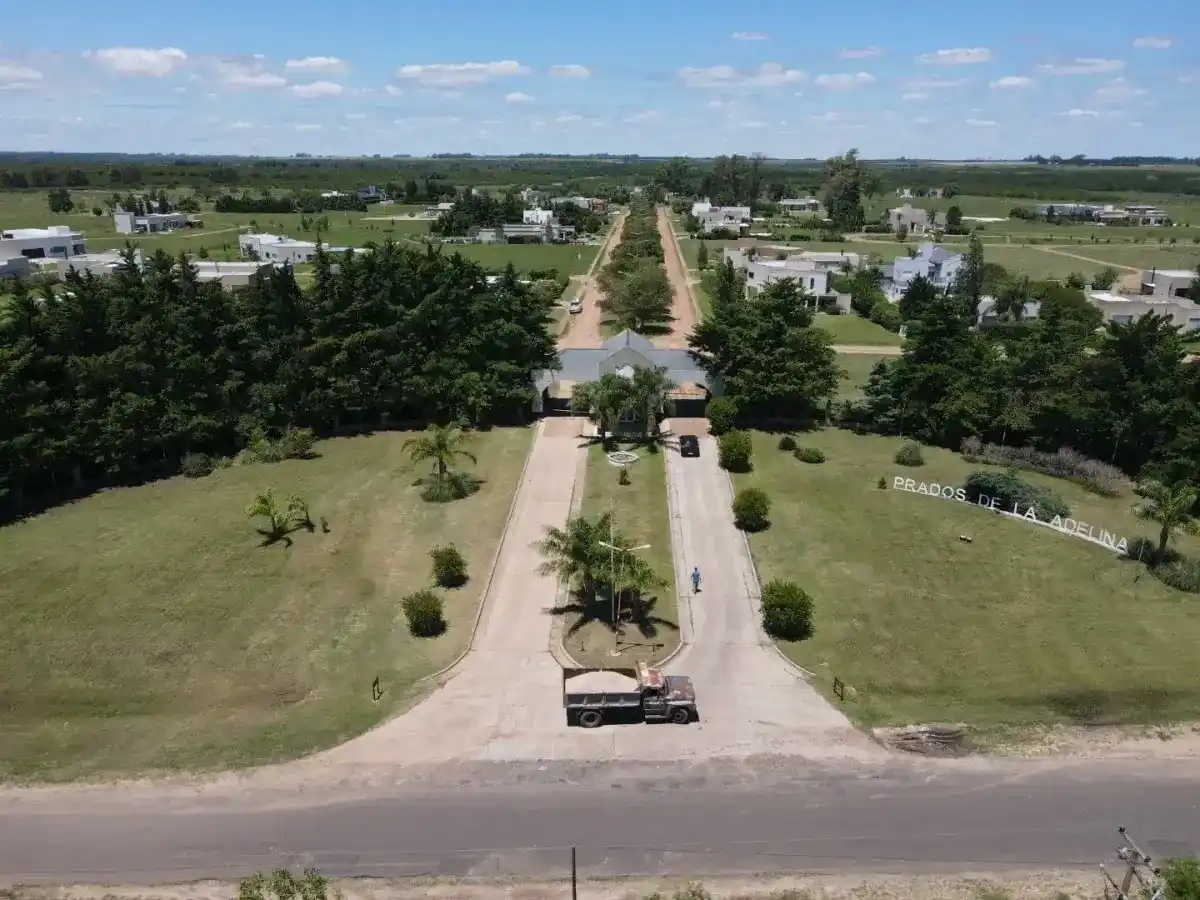 Impactante asalto a mano armada en Prados de la Adelina: maniataron a dos personas y se llevaron $4.000 dólares