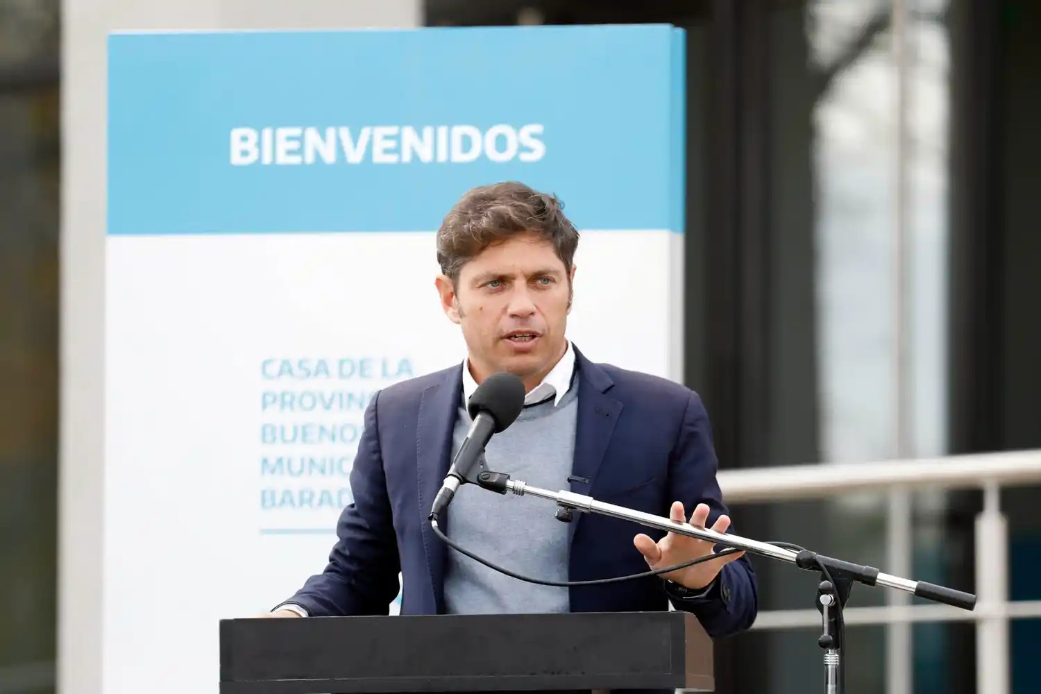 Axel Kicillof anunció suba del 30% para jubilados bonaerenses que cobran la mínima