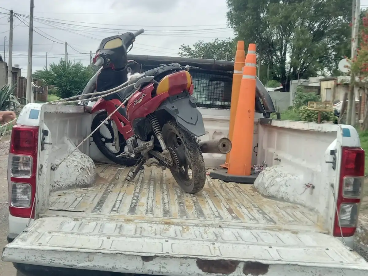 La Gilera Smash fue secuestrada por los policías actuantes. Foto: URVIII