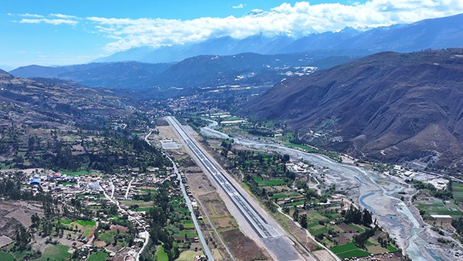 Perú: se construirán cuatro nuevos aeropuertos en la región amazónica