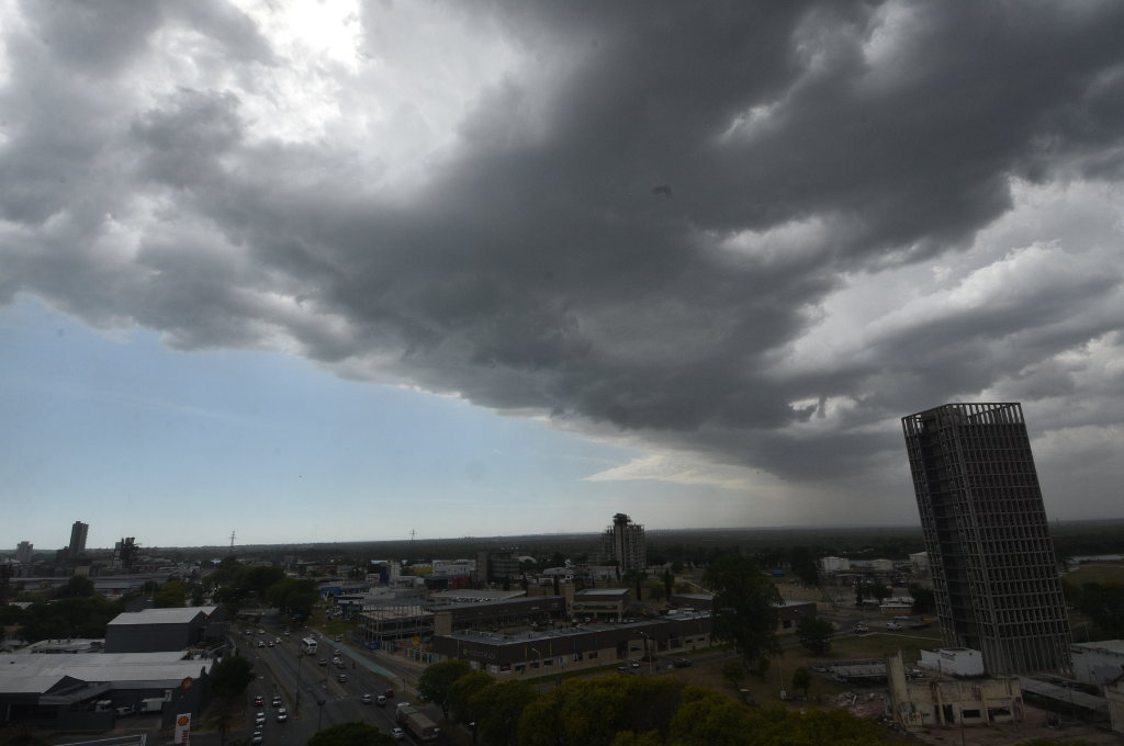 Expertos aseguran que "La Niña" se debilita hacia el otoño