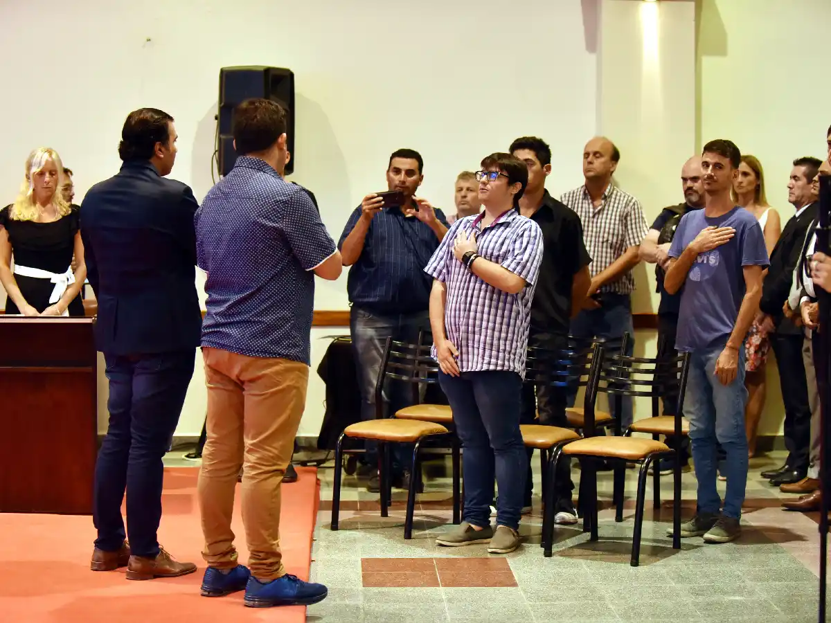 El discurso del intendente fue traducido al lenguaje de señas