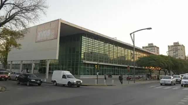 Un muchacho fue asesinado a balazos por dos hombres en moto