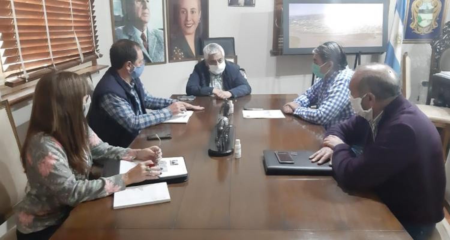 Salazar, anuncia qué rubros comerciales flexibilizan la cuarentena y espera al Ministro Javier Rodríguez