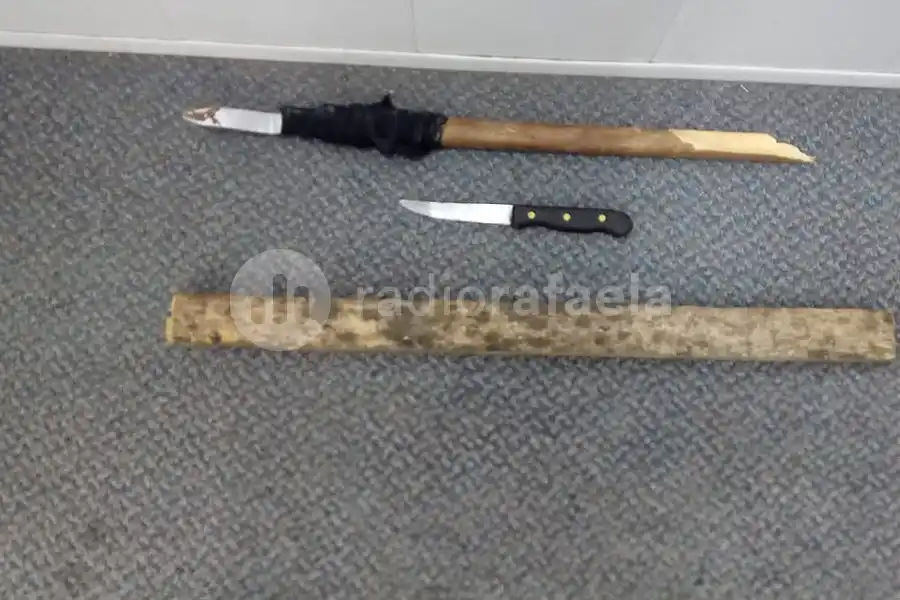 Violento hecho en barrio 2 de Abril: tiraron un escopetazo contra una casa y tuvo que intervenir la Policía