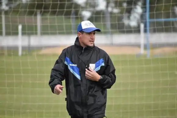 Atlético de Rafaela viaja a Puerto Madryn con 20 jugadores