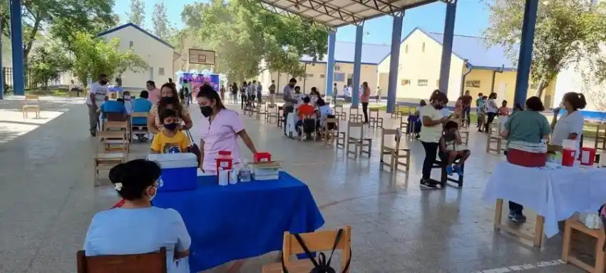 Vacunación Covid-19: en 10 localidades recibieron su 1.a dosis los niños de 5 a 11 años