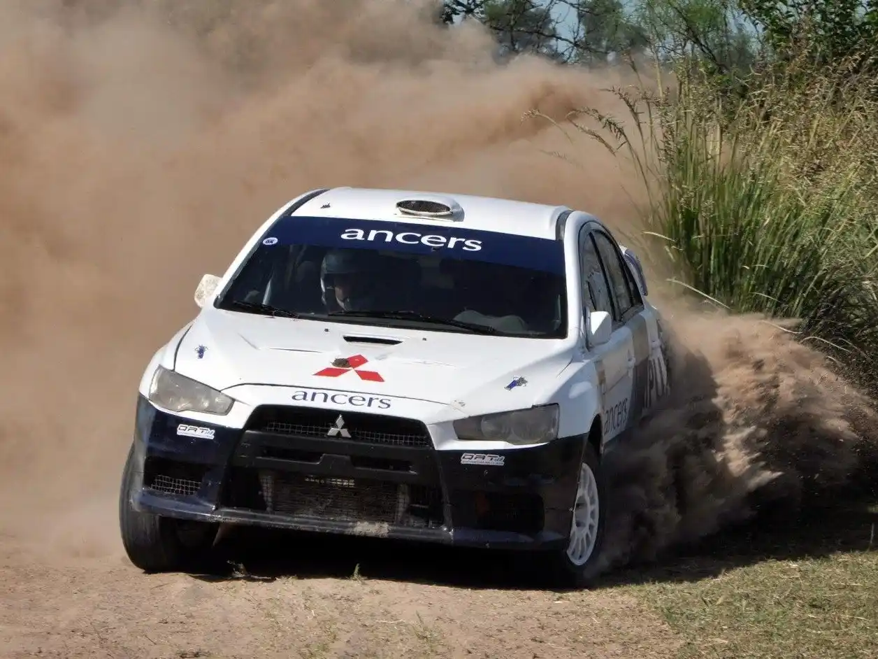 Rubén Del Campo/Marcos Bazan se quedaron con la clase RC2S.
Foto. Bellido