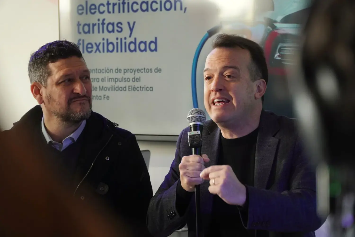 Movilidad eléctrica en Santa Fe: propusieron tarifas diferencias e instalar más puestos de carga de vehículos