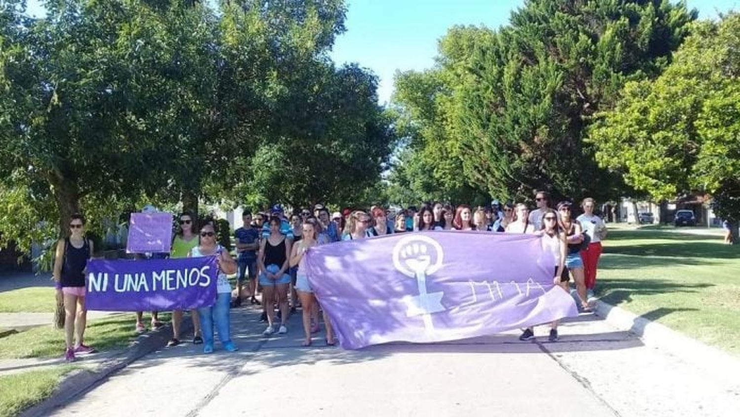 Marcha en Humboldt por el femicidio de Noelia Ochstadt