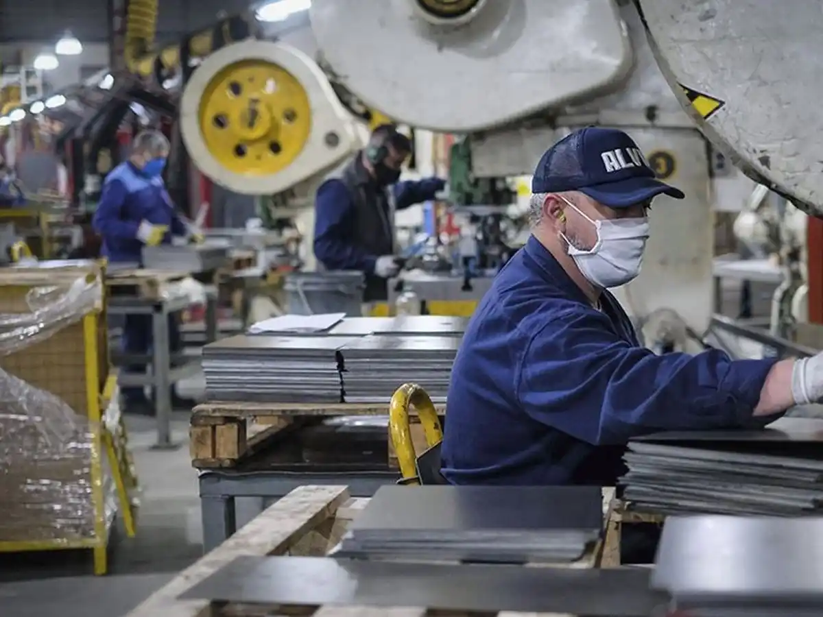 El empleo privado creció en casi todos los rubros en el Conurbano en septiembre