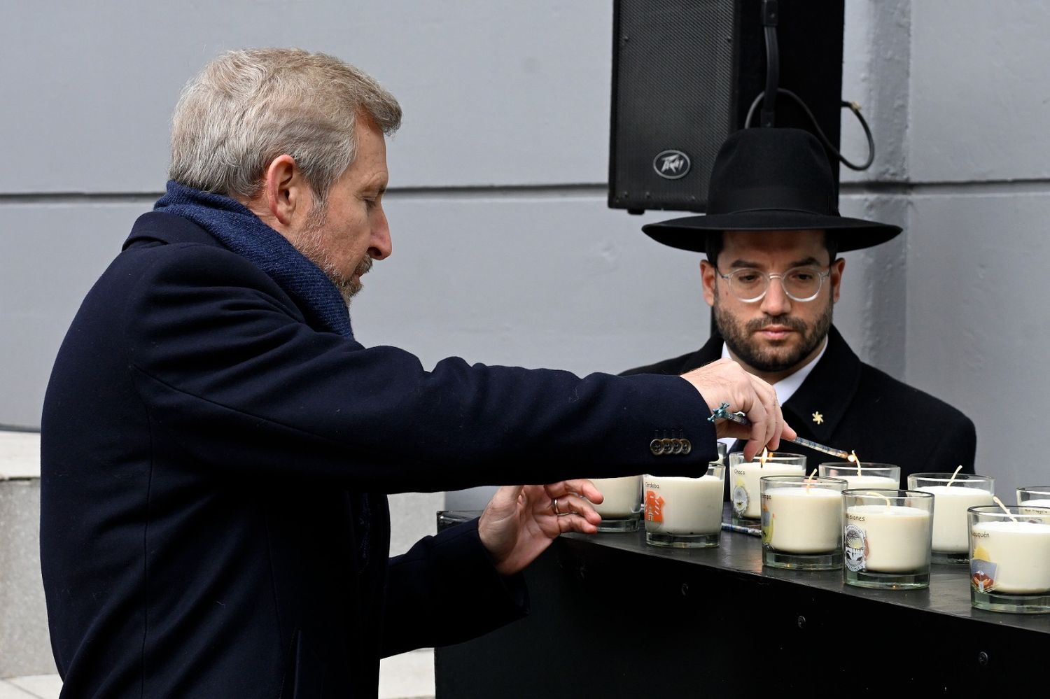 Frigerio participó del 'Encuentro Federal por la Memoria' llevado a cabo en la sede de la AMIA