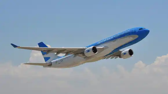 Fusión Aerolíneas Argentinas - Austral: Anunciaron acuerdo con pilotos