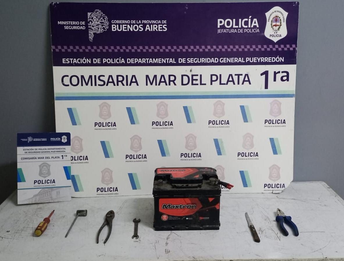 La batería robada se encontraba en poder de ambos malvivientes.