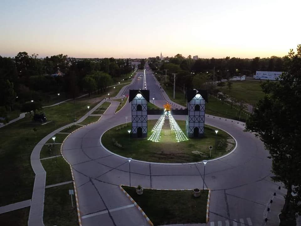 Crespo modifica los horarios de permanencia en el predio del Parque del Lago