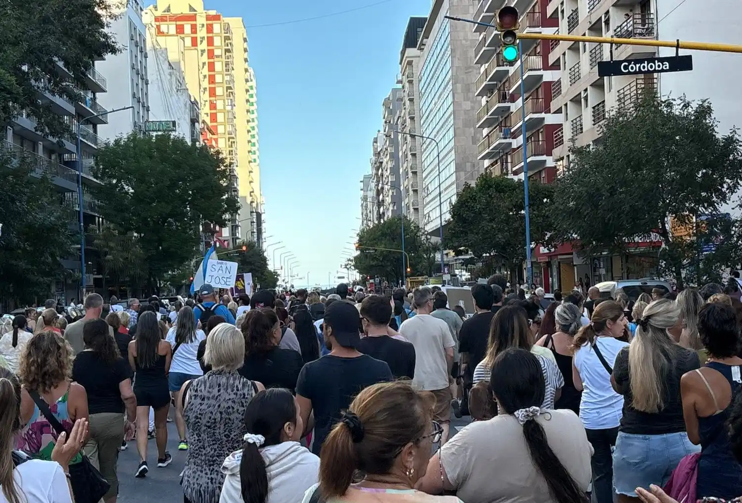 Gran movilización por las calles de Mar del Plata en reclamo de más seguridad.